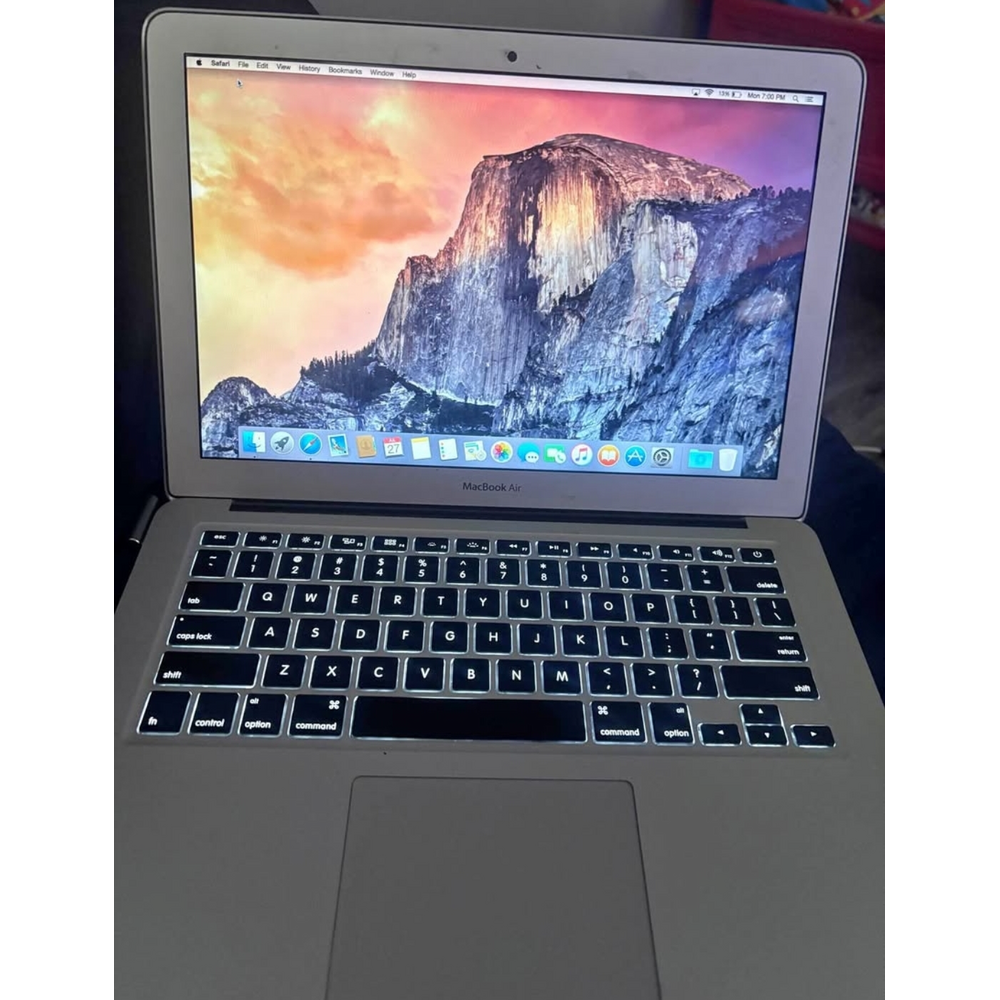 2017 macbook air laptop