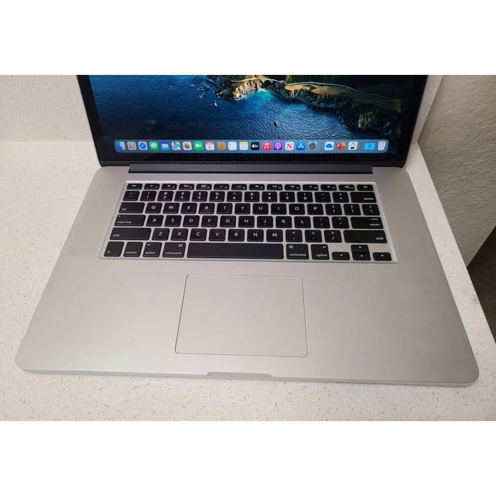 Apple macbook pro 16gb ram 2015 15 inches