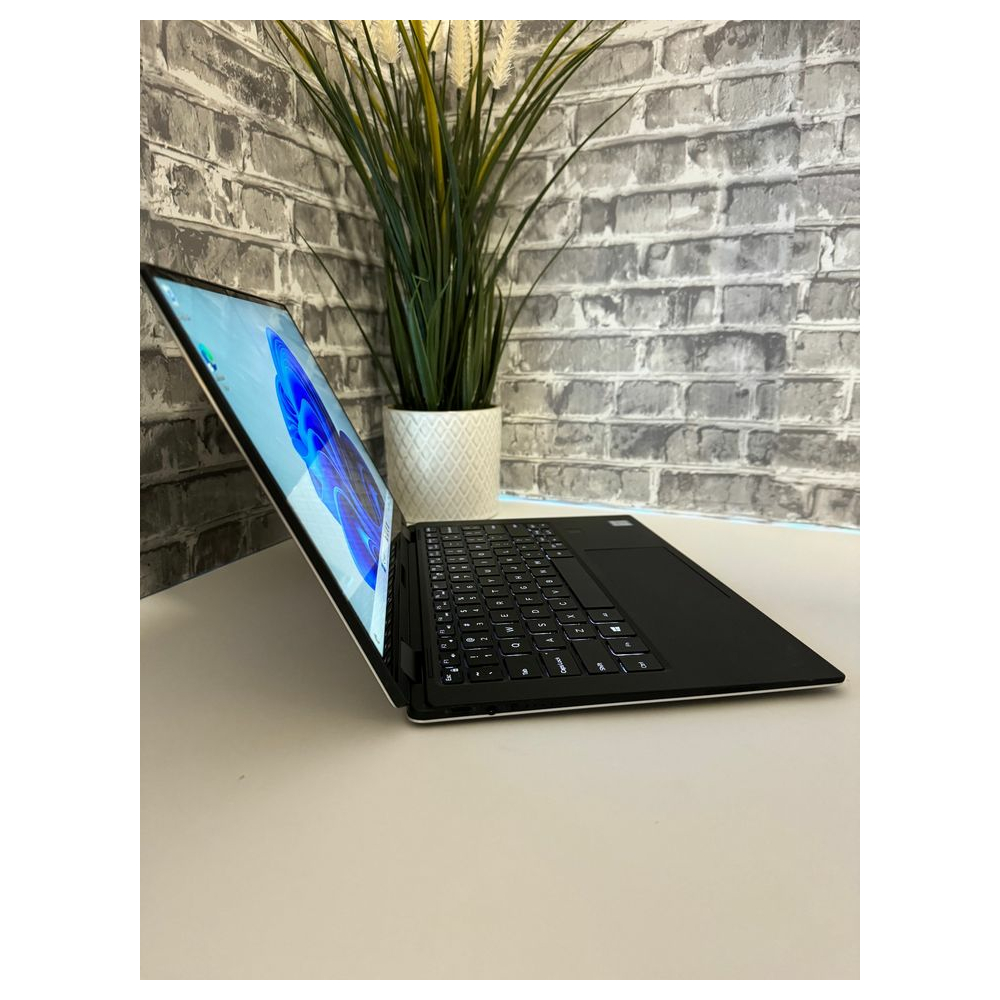 Dell XPS 13.3" Touch Screen i7 Windows 11