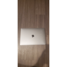 2018 Apple macbook pro shell good screen and keyboard
