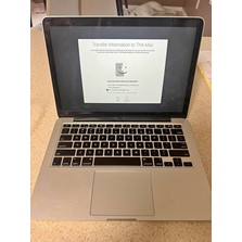 Apple Macbook pro 13" 2015 laptop