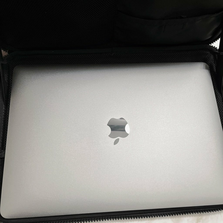 Apple macbook pro 2017 13" laptop